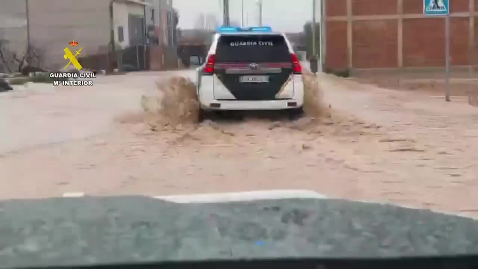 La borrasca Leonardo inunda varios municipios y corta carreteras de Granada