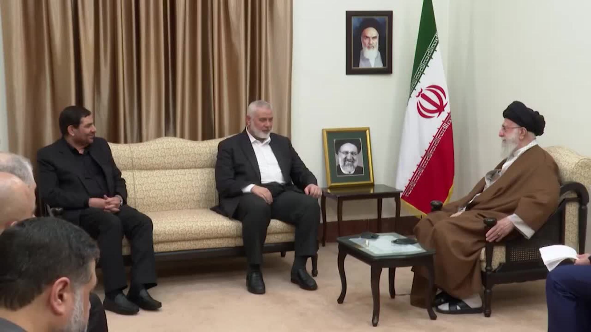 Irán y Estados Unidos pactan abrir negociaciones nucleares en Omán