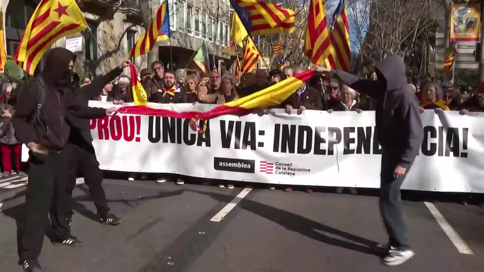 8.000 personas se manifiestan en Barcelona por Rodalies, 30.000 según convocantes