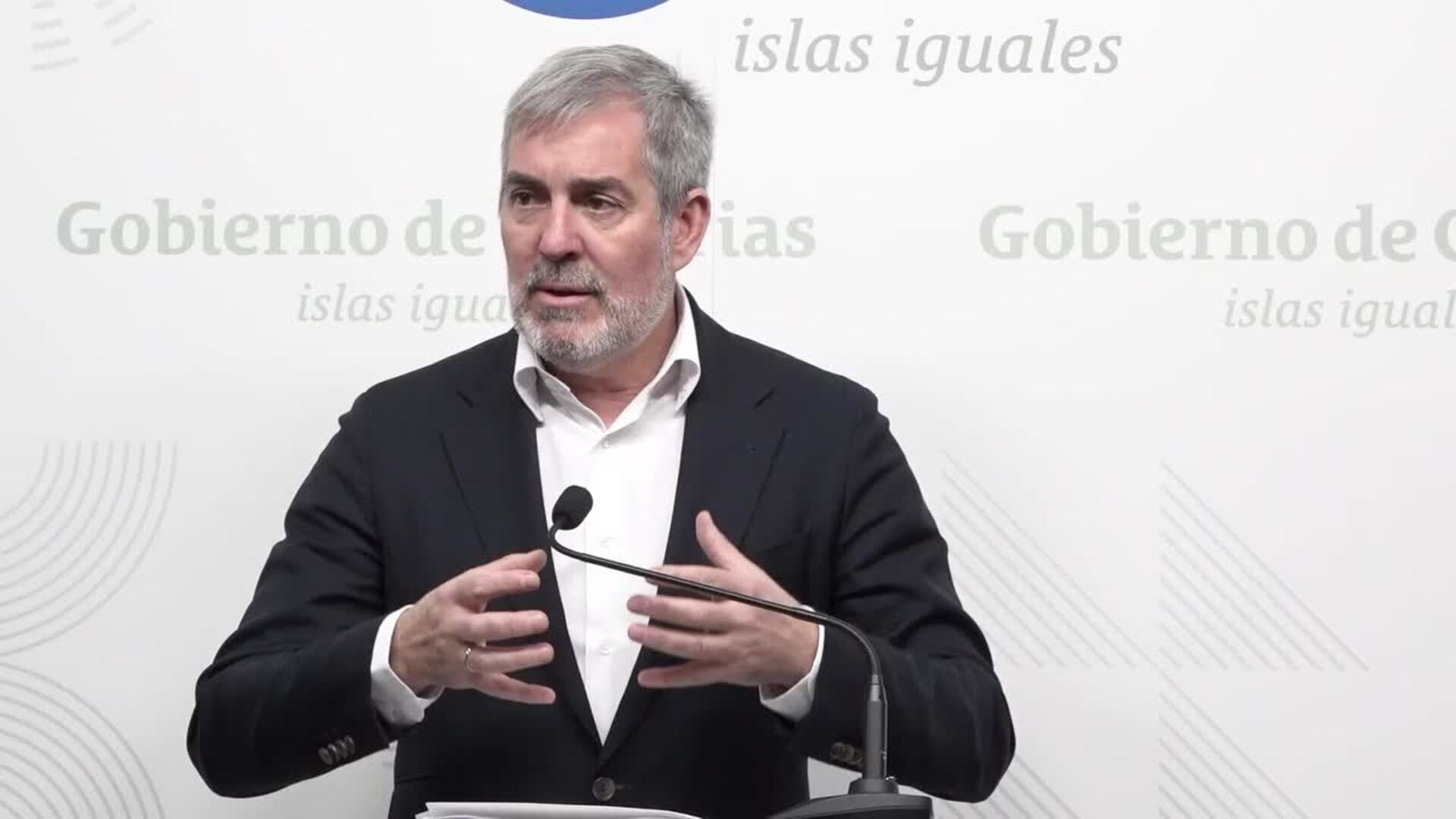 Clavijo deja ultimado el 'Decreto Canarias' y reclama al PSOE su apoyo