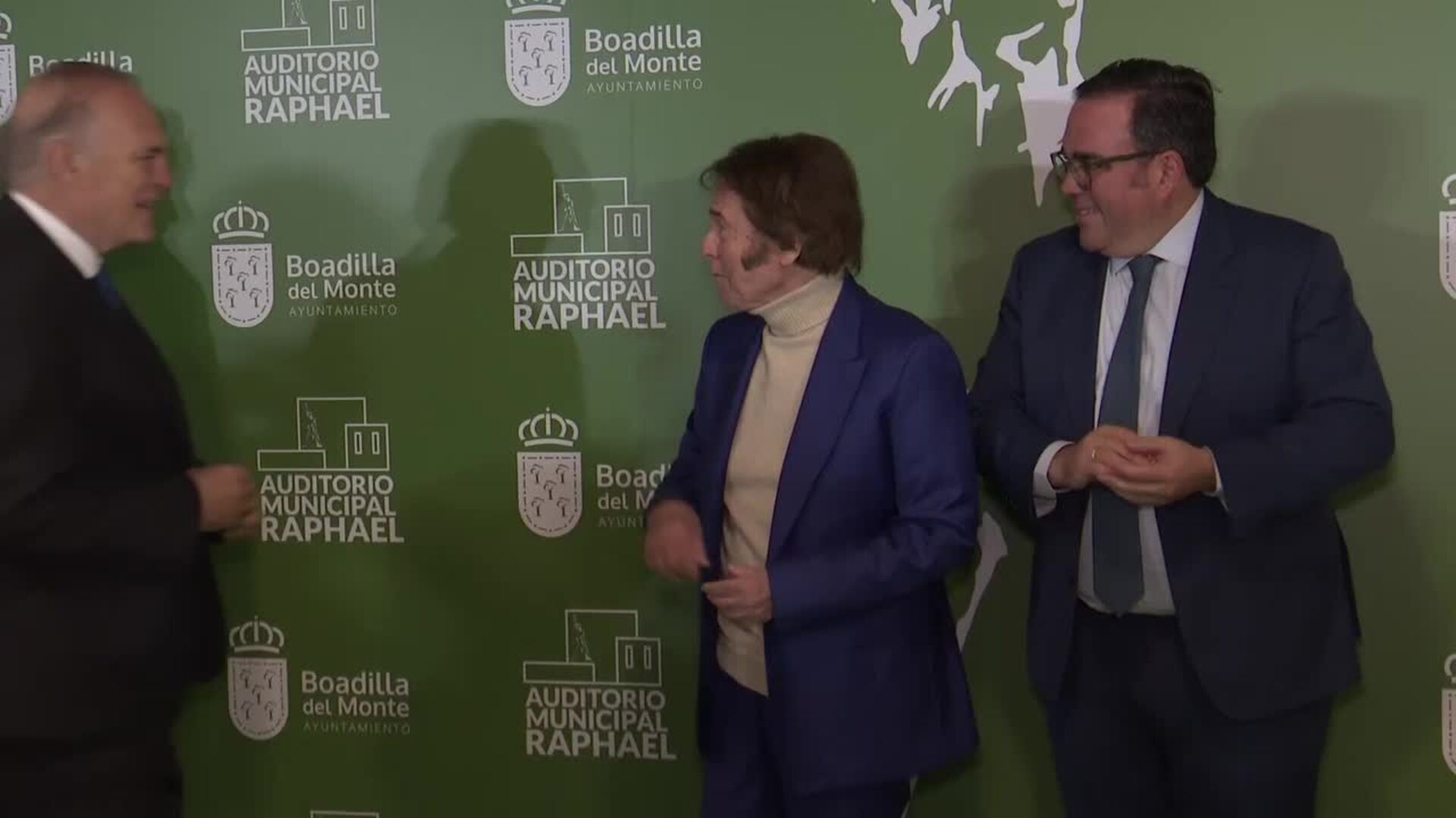 Boadilla del Monte rinde homenaje a Raphael dando su nombre al Auditorio Municipal