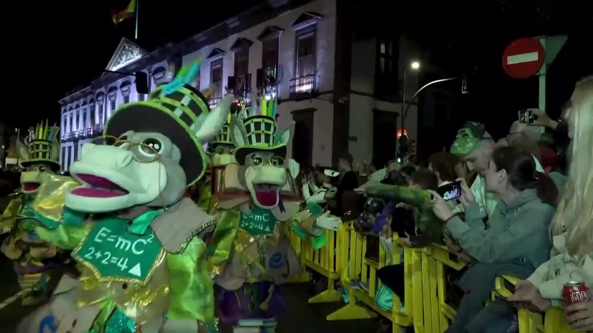 El Carnaval de Santa Cruz de Tenerife arranca con la Cabalgata Anunciadora