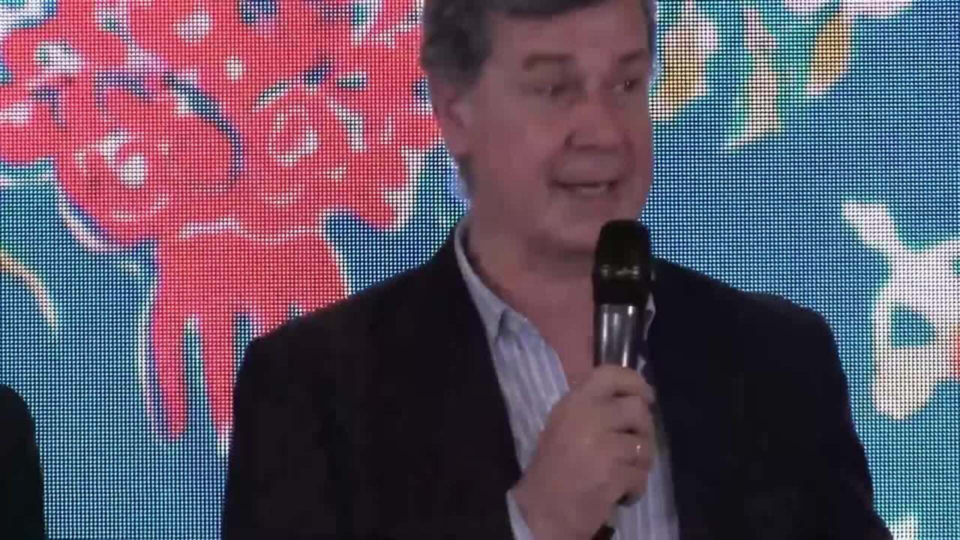 Cayetano Martínez de Irujo se rebela al ser preguntado por su hermana Eugenia