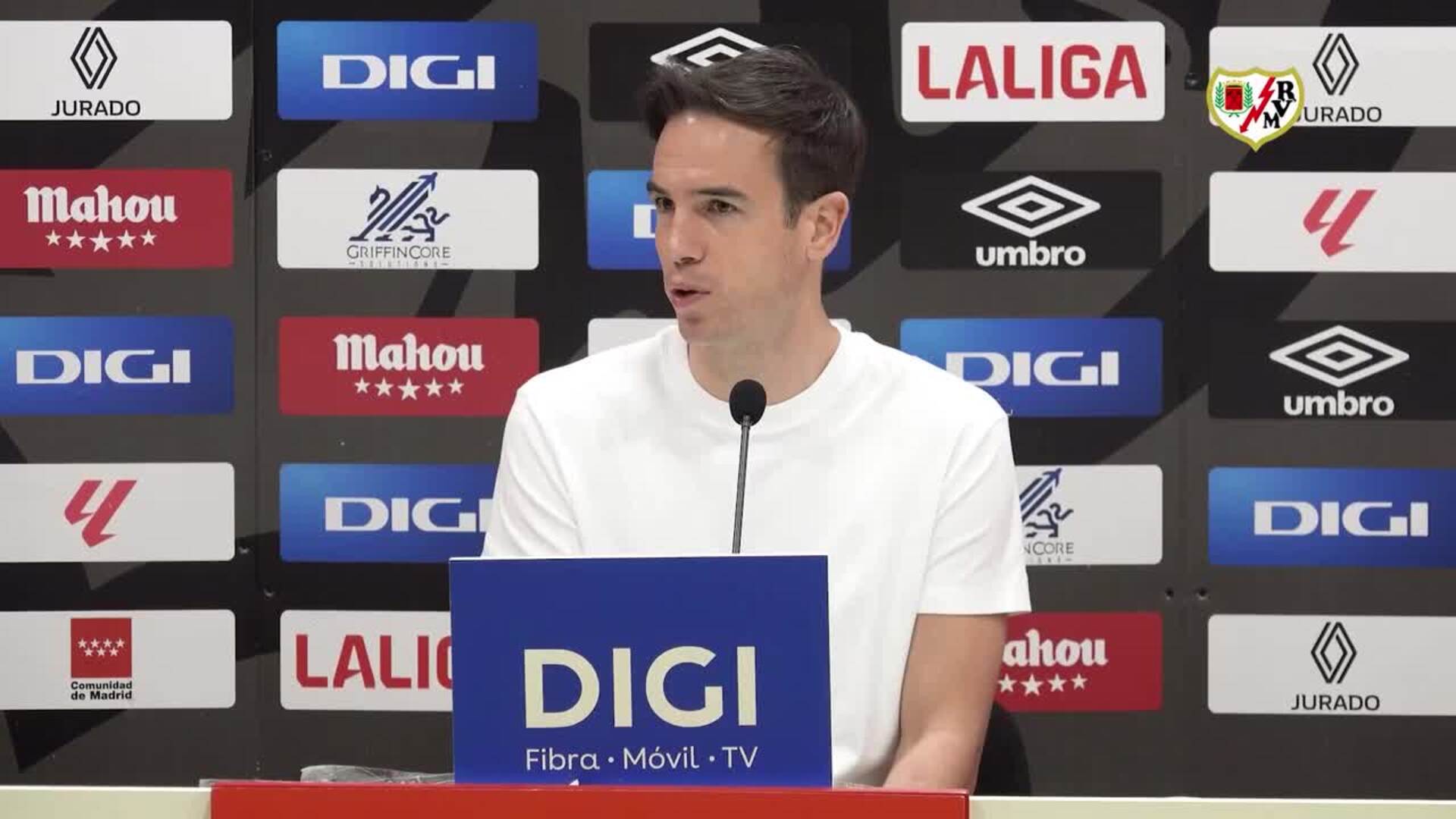 Iñigo Pérez: "El partido ante el Atlético se podría haber jugado en Vallecas"