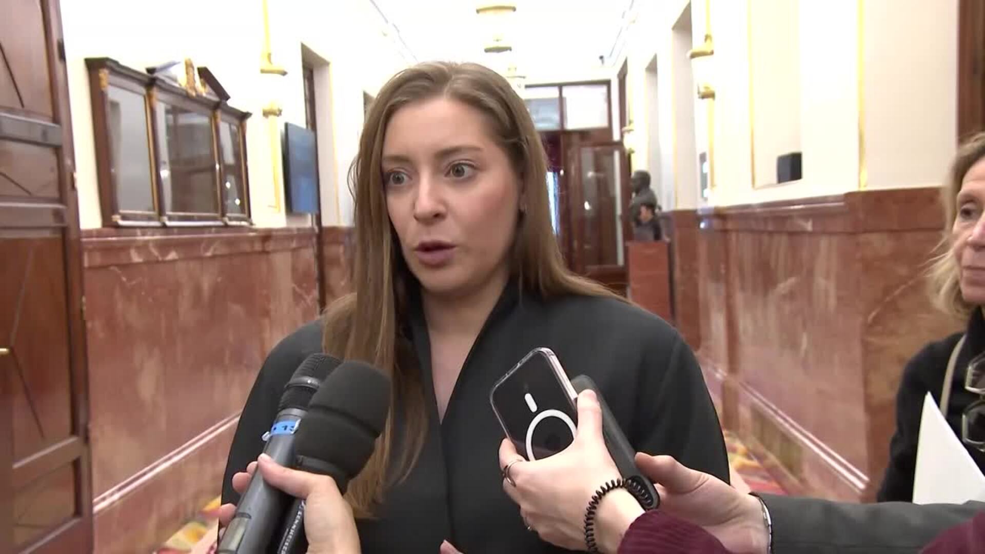 PP tacha de "ignorancia jurídica supina" las advertencias de Díaz sobre el burka