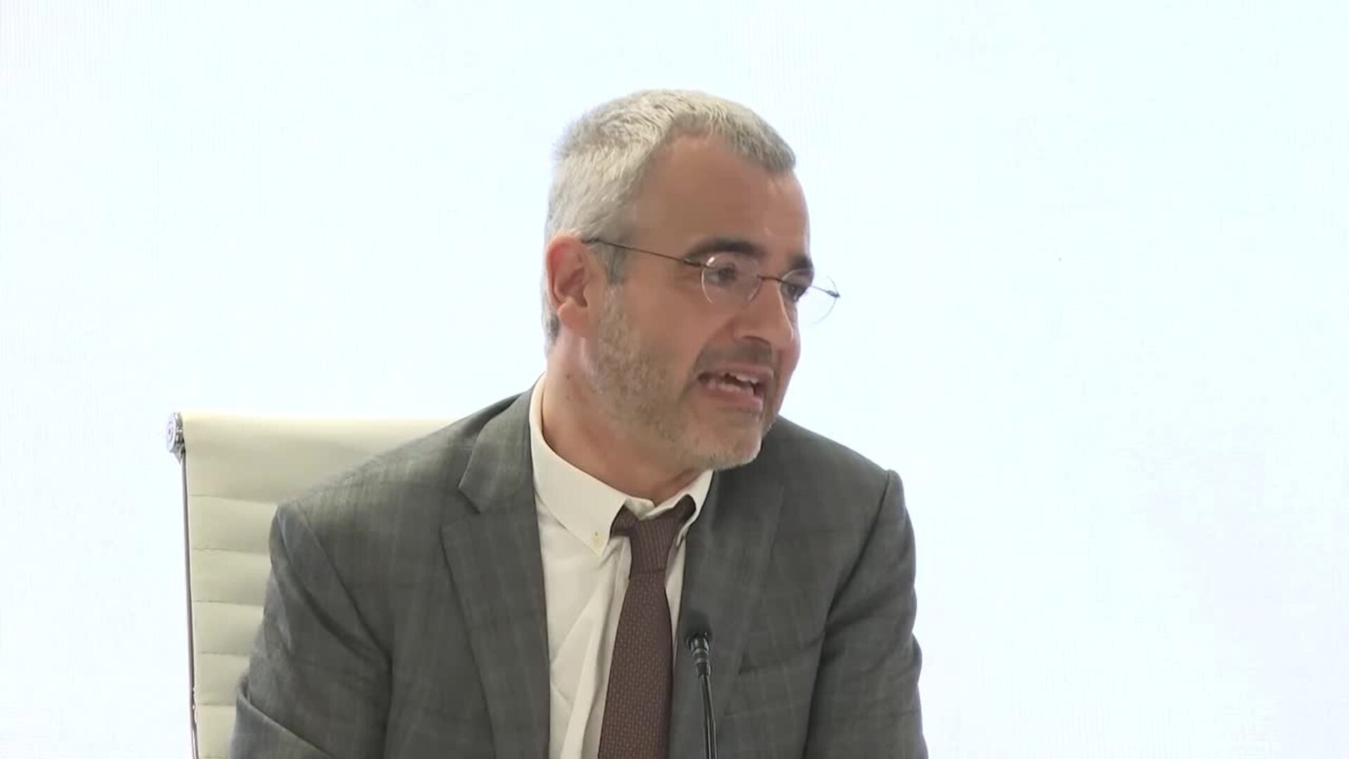 Aena propone una subida media de tarifas de 43 céntimos por pasajero y las Aerolíneas responden