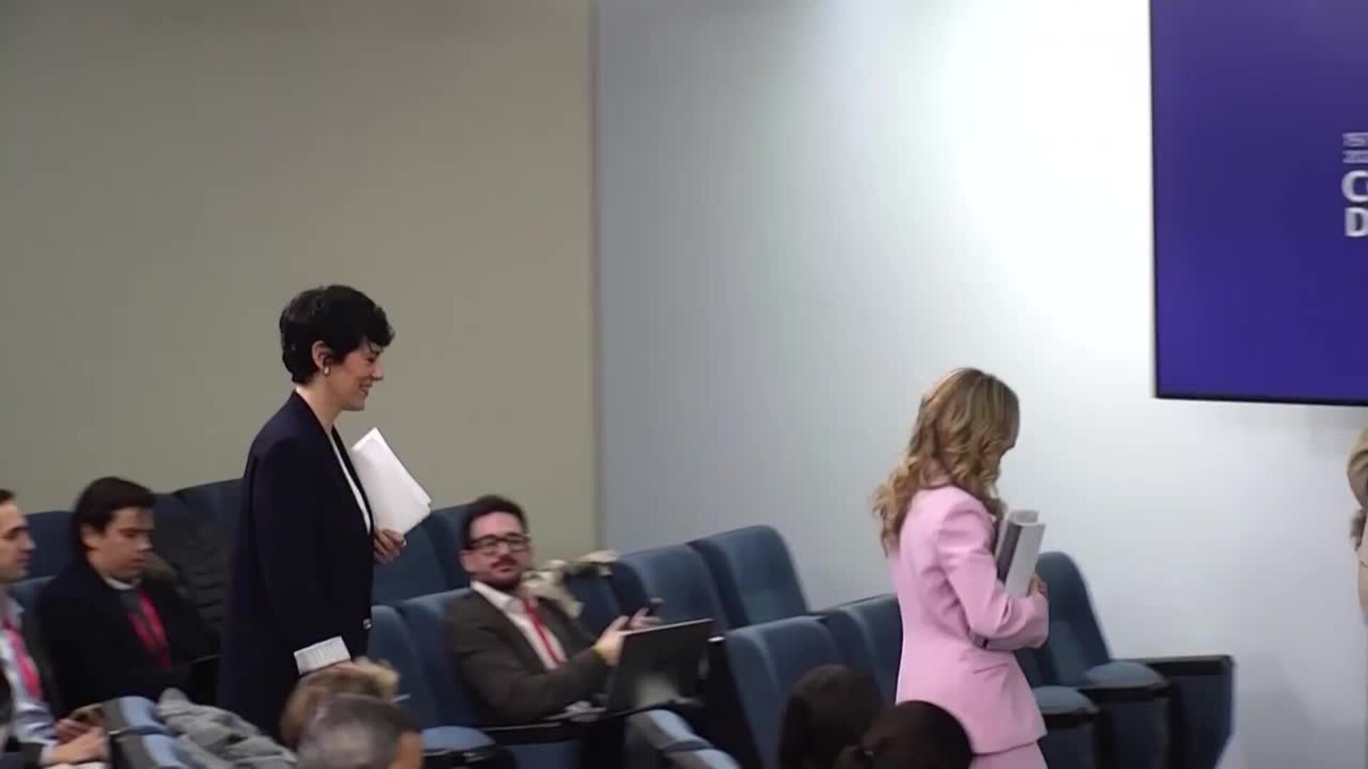 Gobierno incluye lenguas cooficiales como requisito para renovar el permiso de regularización