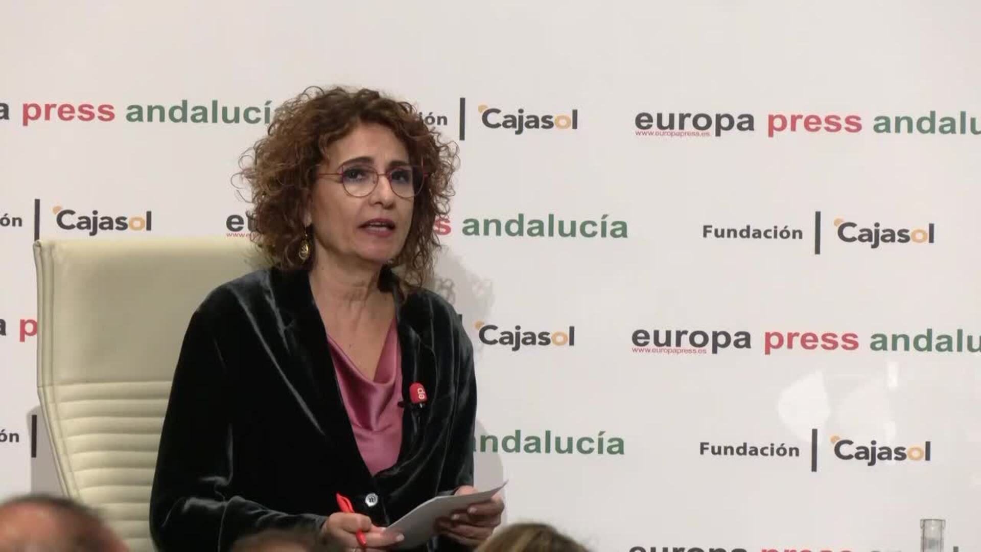 Montero pide esperar las pruebas de accidente en Adamuz y acusa a PP de querer culpar a Sánchez