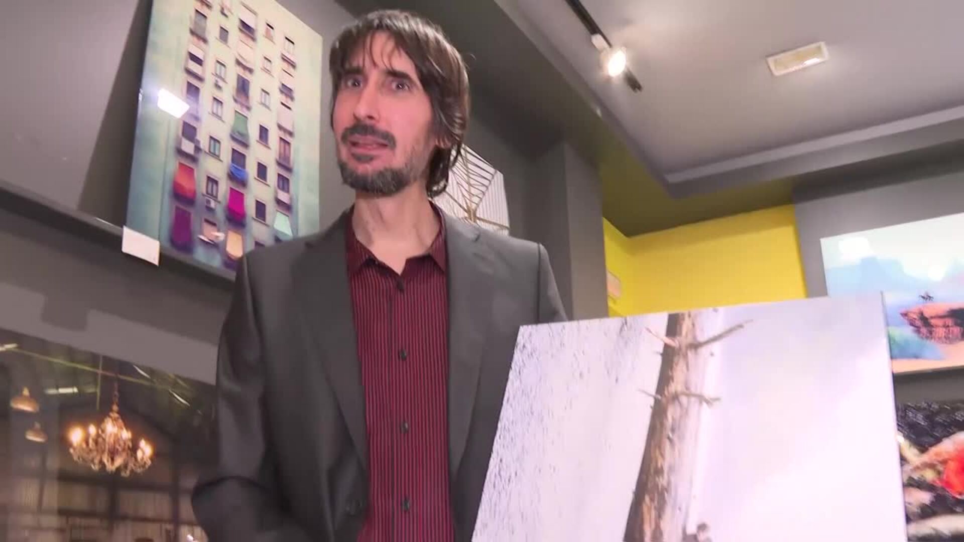 Javier Aranburu pone a prueba el poder de la IA y el ojo humano en su nueva exposición