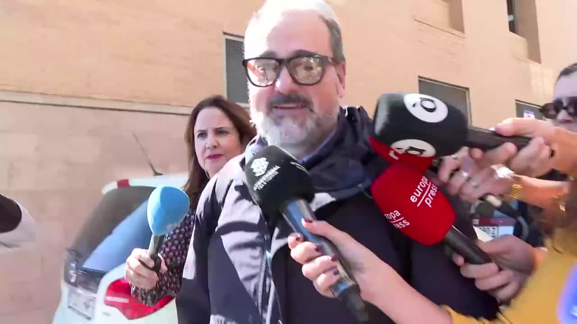 El asesor de Mazón se niega a responder a los medios tras su declaración judicial