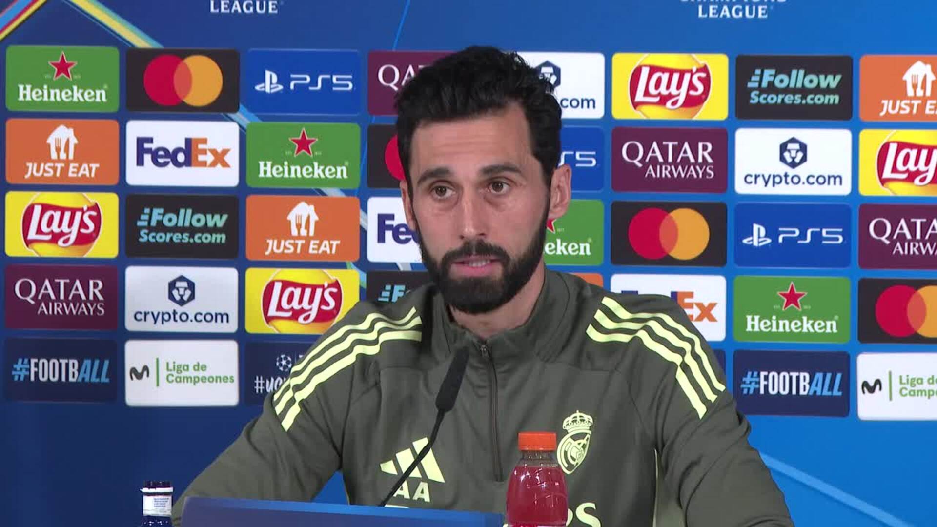 Arbeloa: "La UEFA tiene la oportunidad de no dejar en un eslogan la lucha contra el racismo"