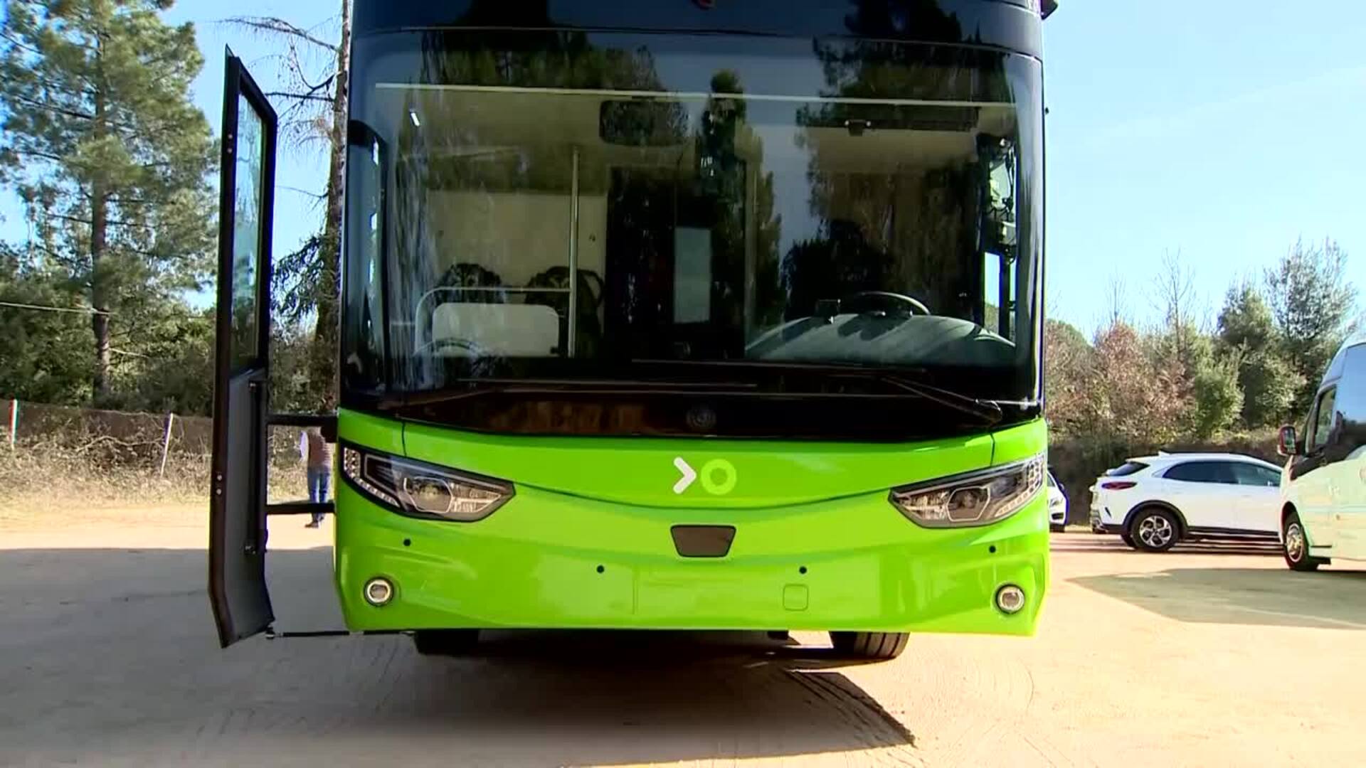 Tenerife emula a Londres con 13 guaguas de doble piso que sumarán más de dos millones de plazas