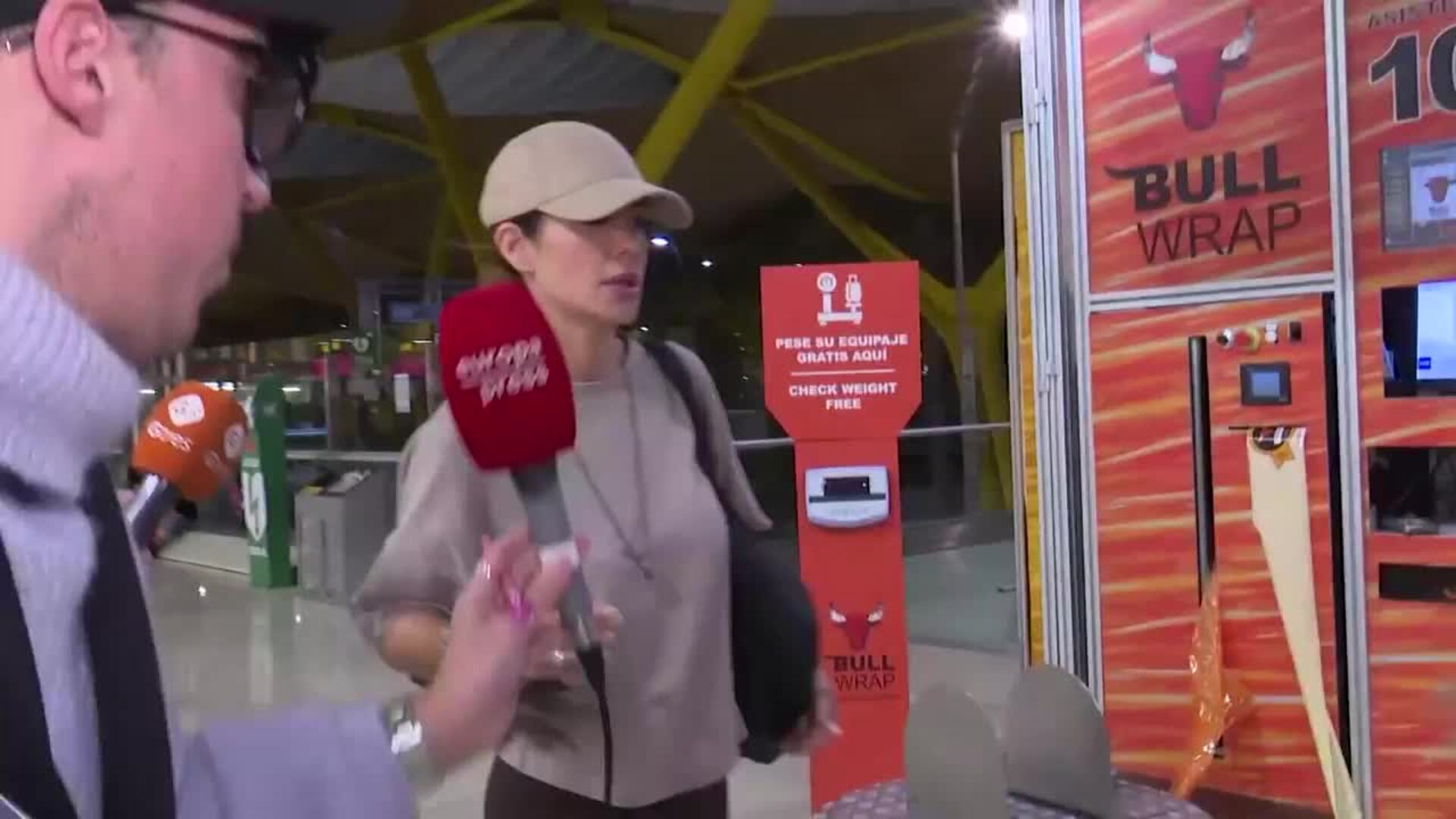 Eva González se mantiene al margen de la relación entre Cayetano Rivera y Tamara Gorro