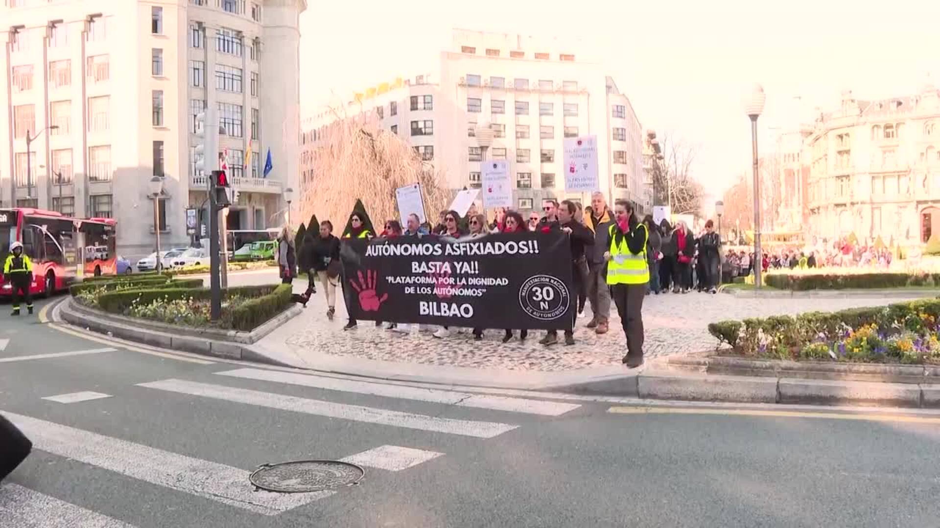 Autónomos vascos denuncian la presión fiscal que asfixia su actividad