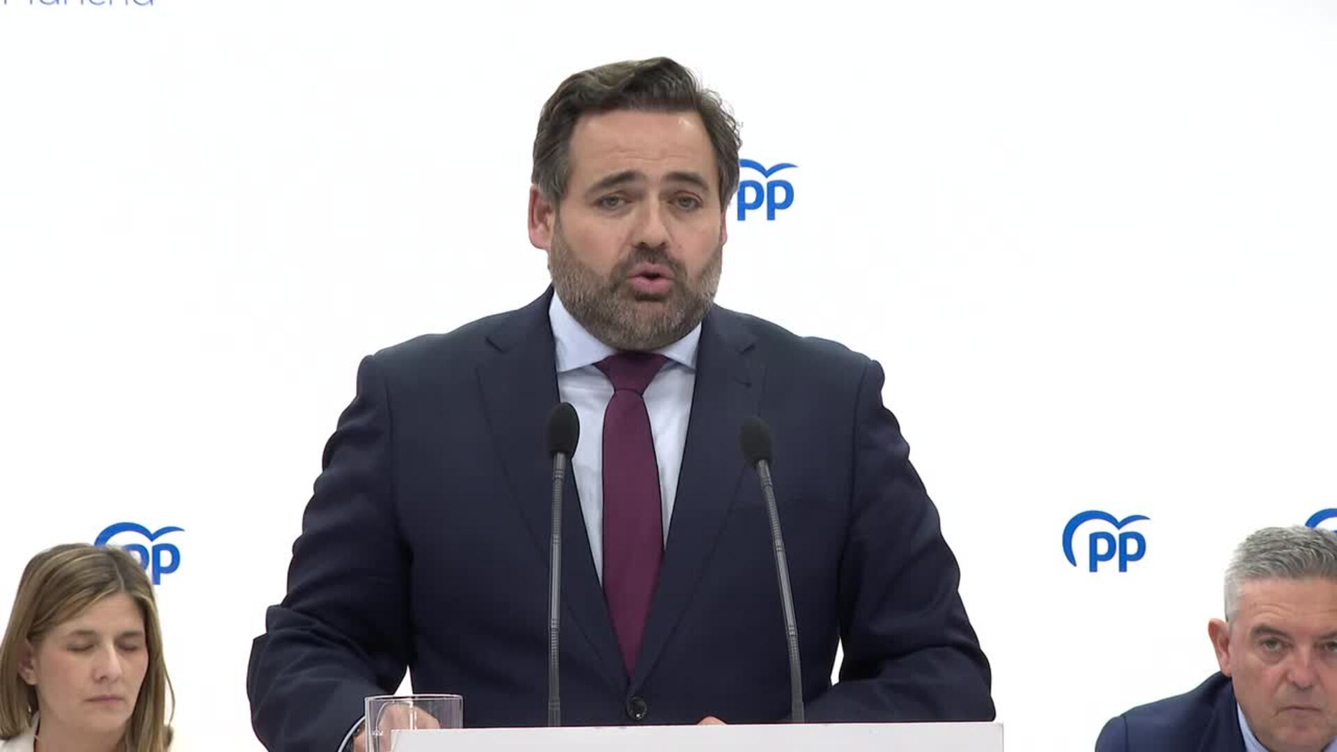 Núñez espera que PSOE rectifique el jueves y garantice por ley la carrera profesional