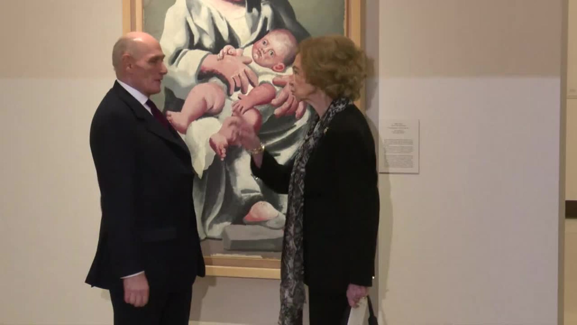 La reina Sofía inaugura la muestra Raíces Bíblicas de Picasso en la Catedral de Burgos