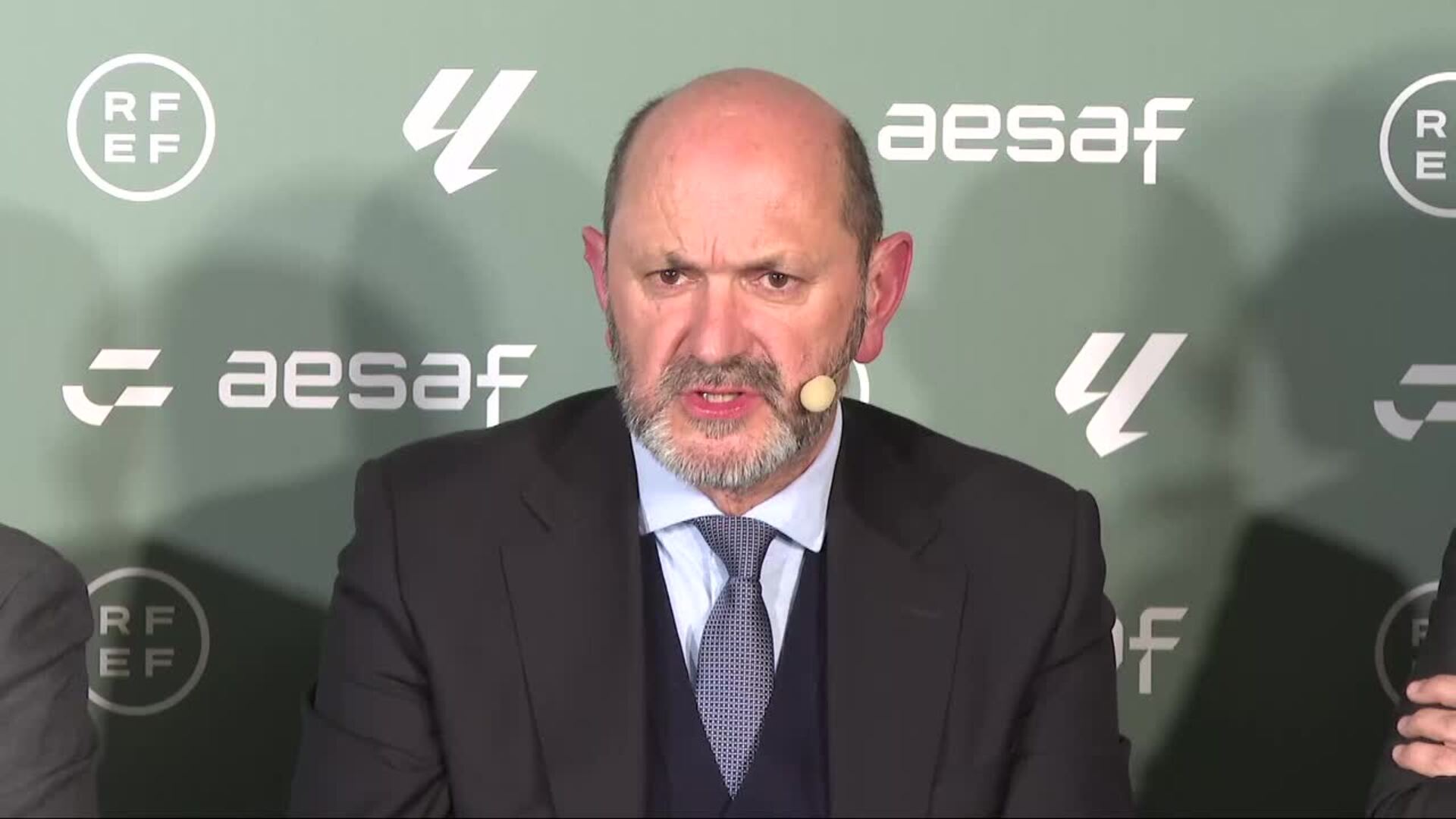 Louzán espera que "en las próximas 48 horas" se decida sobre la 'Finalissima'