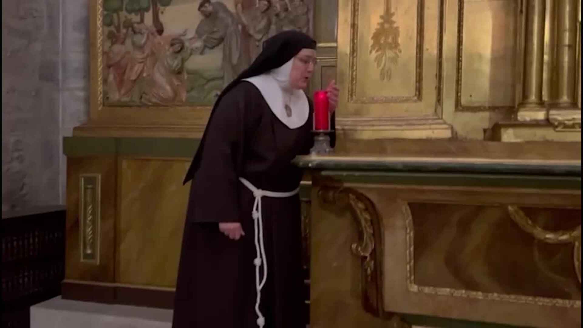 Las exmonjas de Belorado abandonan el monasterio horas antes de su desahucio