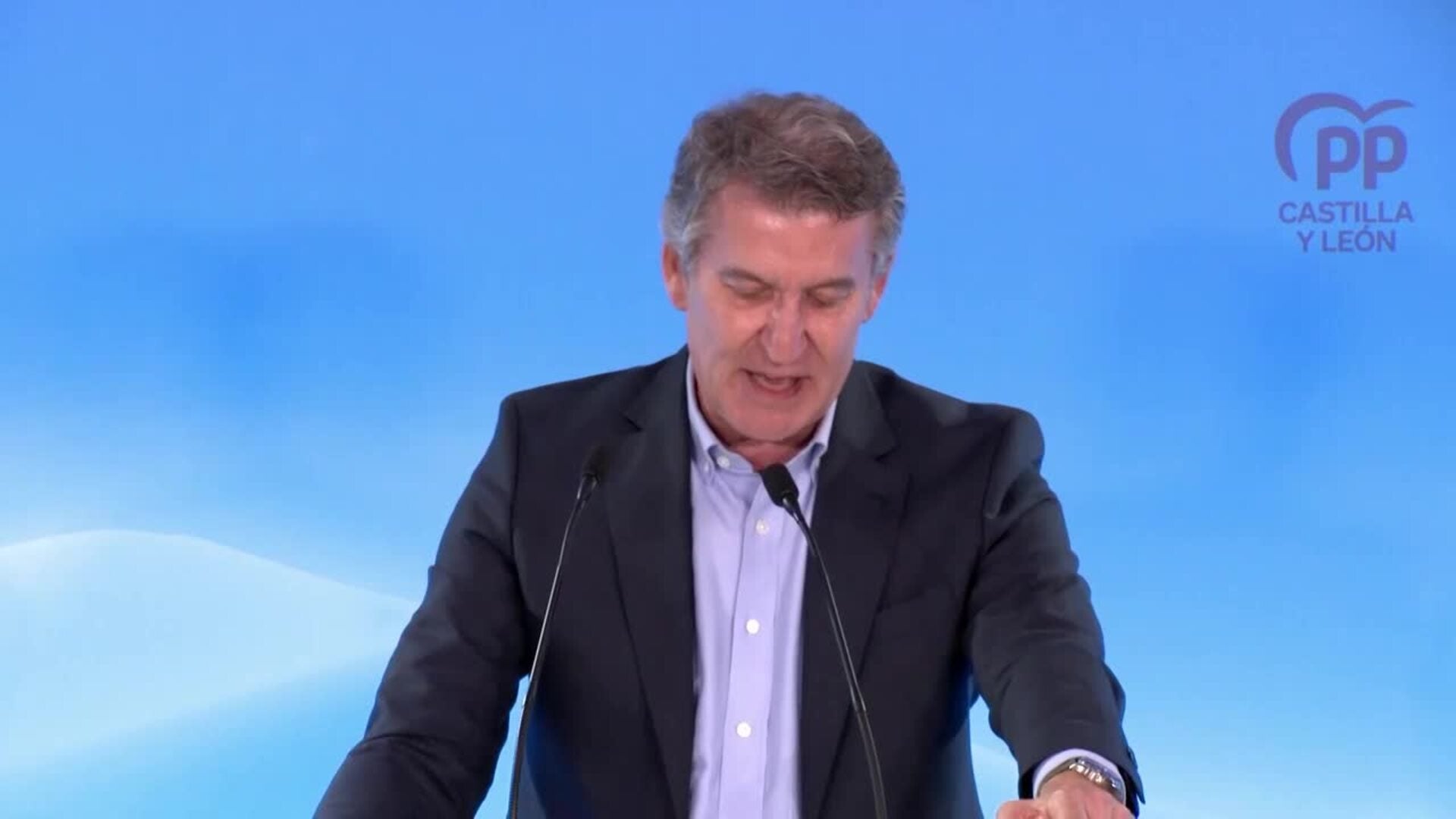 Feijóo: "A los que dicen que España nos queda grande, les digo que no voy a abandonar el país"