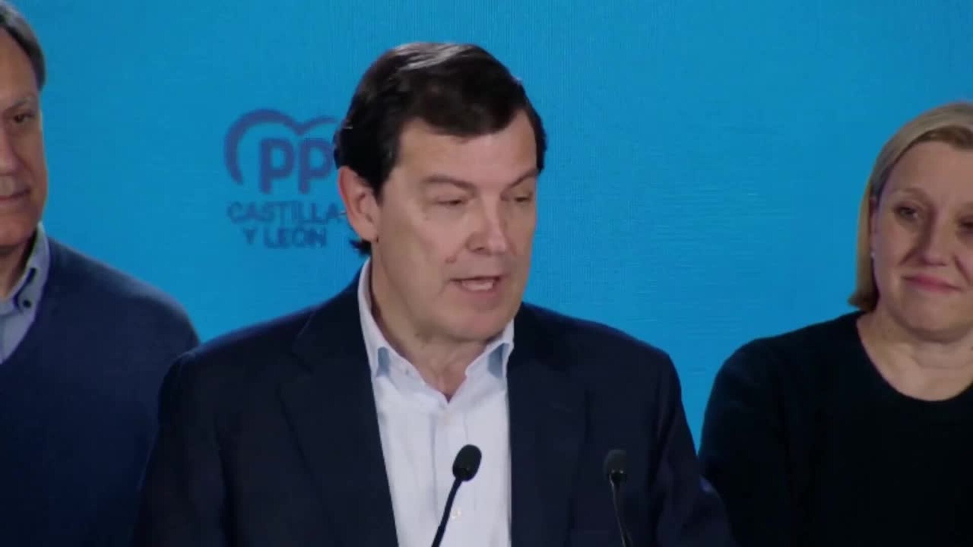 Mañueco, "muy satisfecho", empezará a hablar mañana con todas las fuerzas