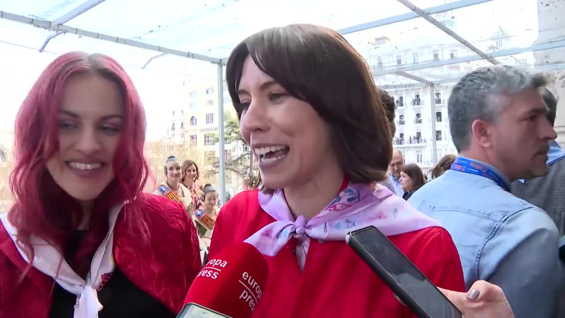 Pirotecnia Valenciana recrea en el cielo una Senyera durante la 'mascletá' de este 15 de marzo