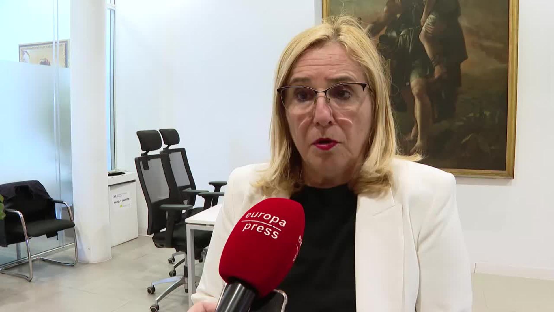 Alcaldesa de Fuengirola afea la falta de información sobre AVE y teme que se alargue a verano