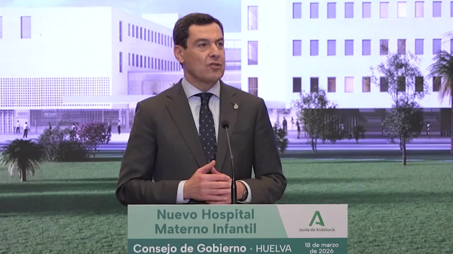 Moreno estalla contra el Gobierno por los fallos en trenes: "Bastante educados somos"