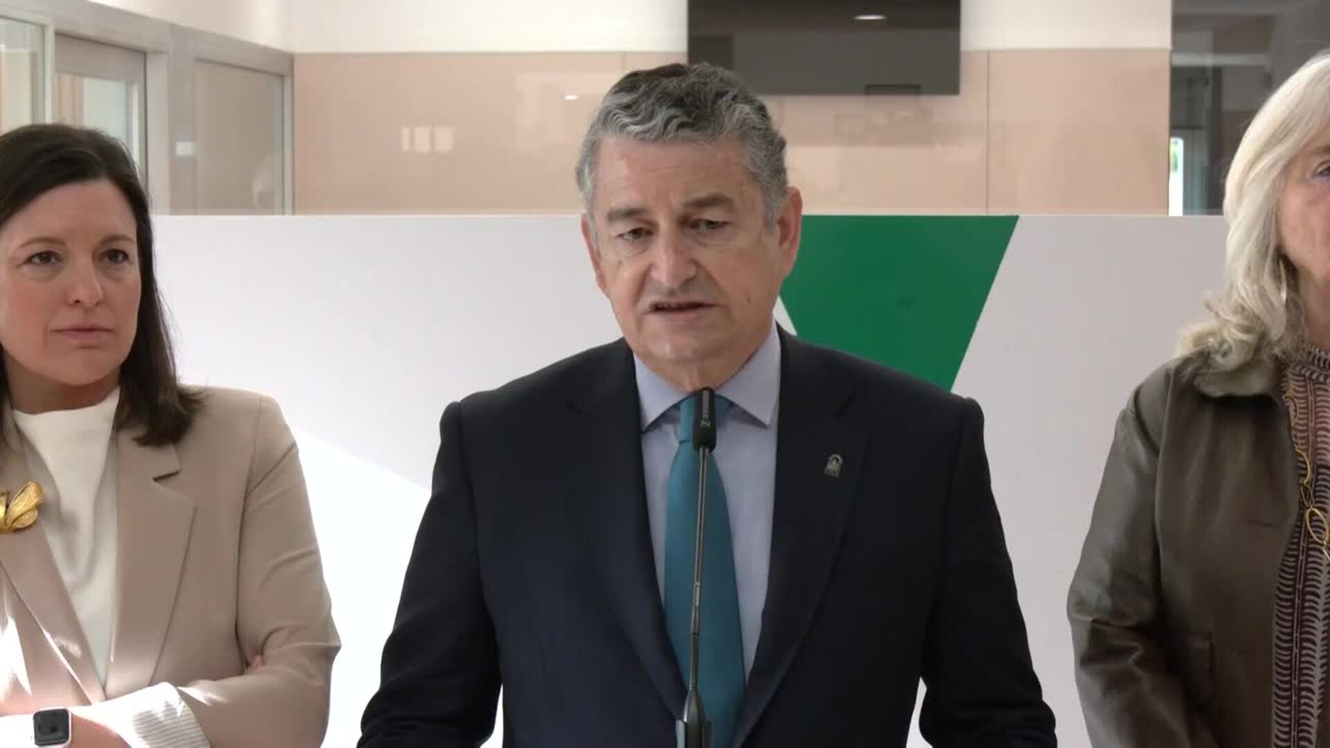 La Junta de Andalucía abre el centro de salud de Camposoto, en San Fernando, tras 20 años