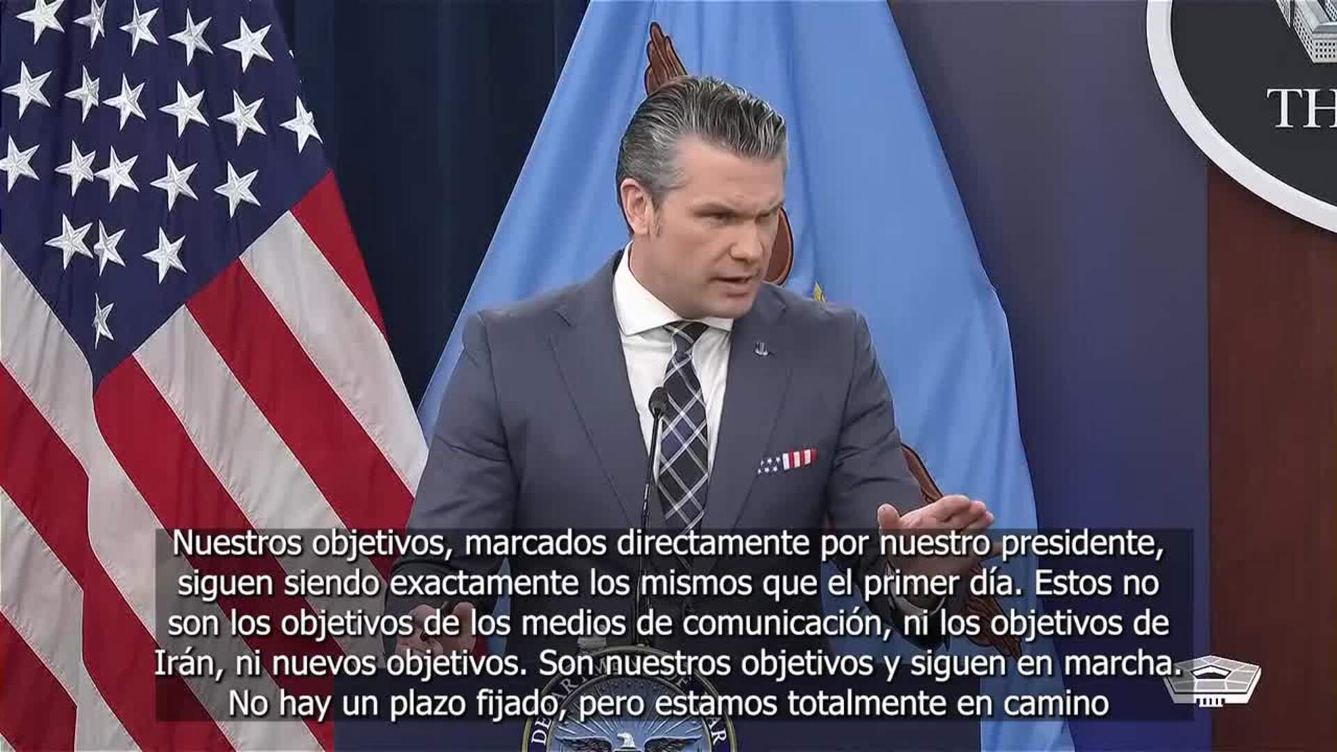 El Pentágono afirma que está cumpliendo sus planes militares en Irán pero rechaza poner plazos