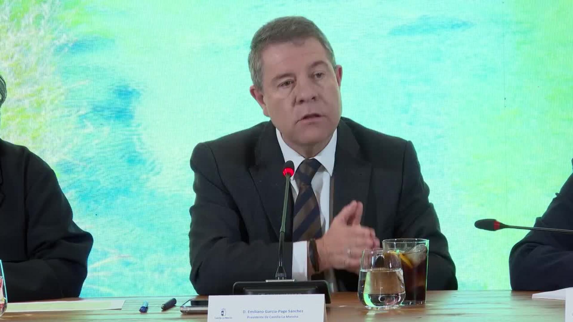 Page espera las medidas anticrisis no sean un "yo invito y tú pagas"