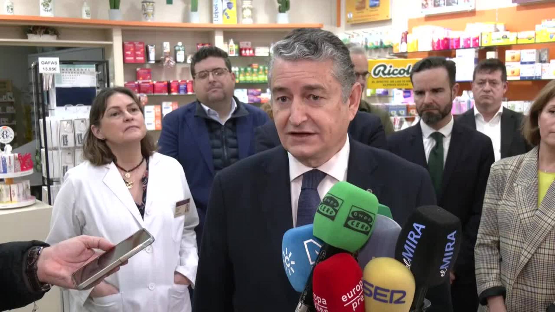 Sanz acusa a Montero de "hacer campaña a través de la mentira"