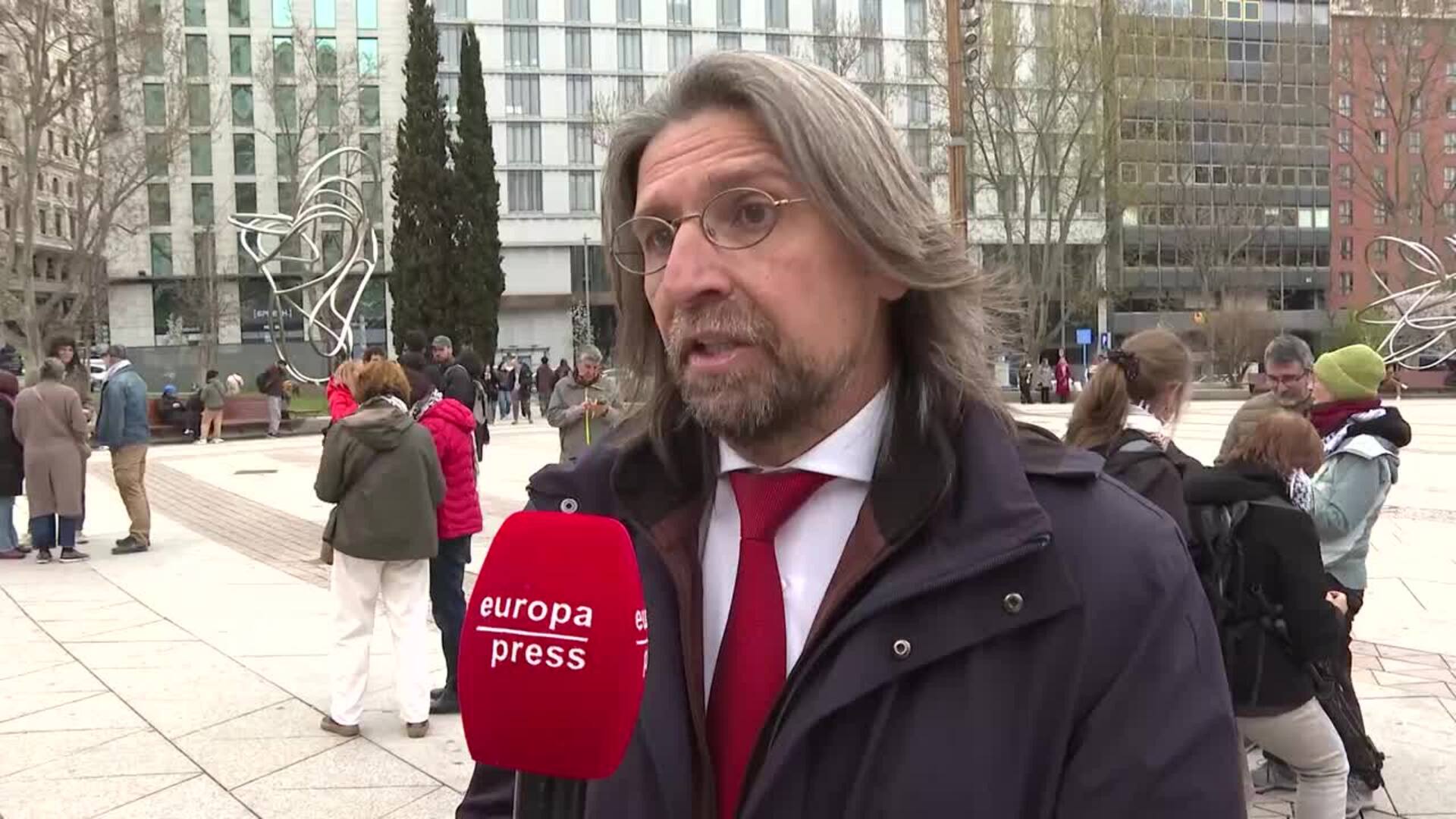 Sumar apoya la PNL para transferir mil millones a la UNRWA