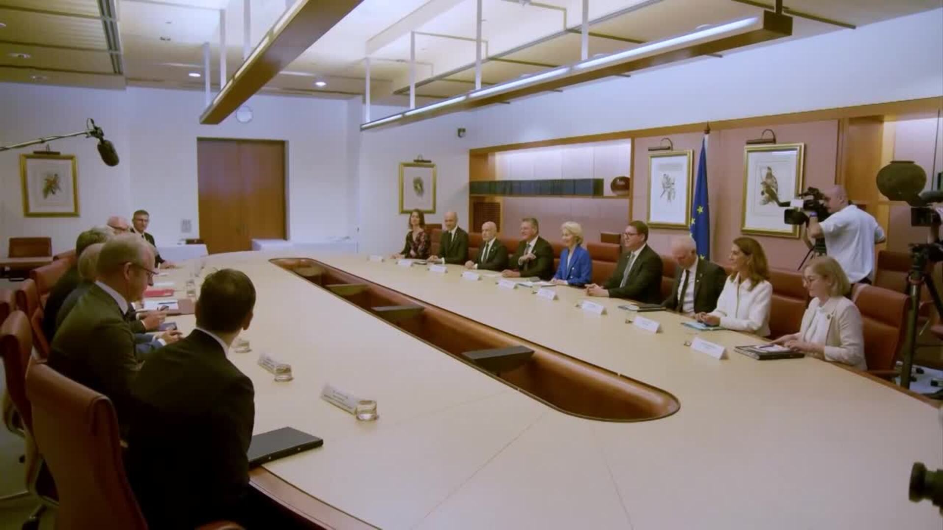 Von der Leyen y Albanese anuncian el acuerdo comercial entre la UE y Australia