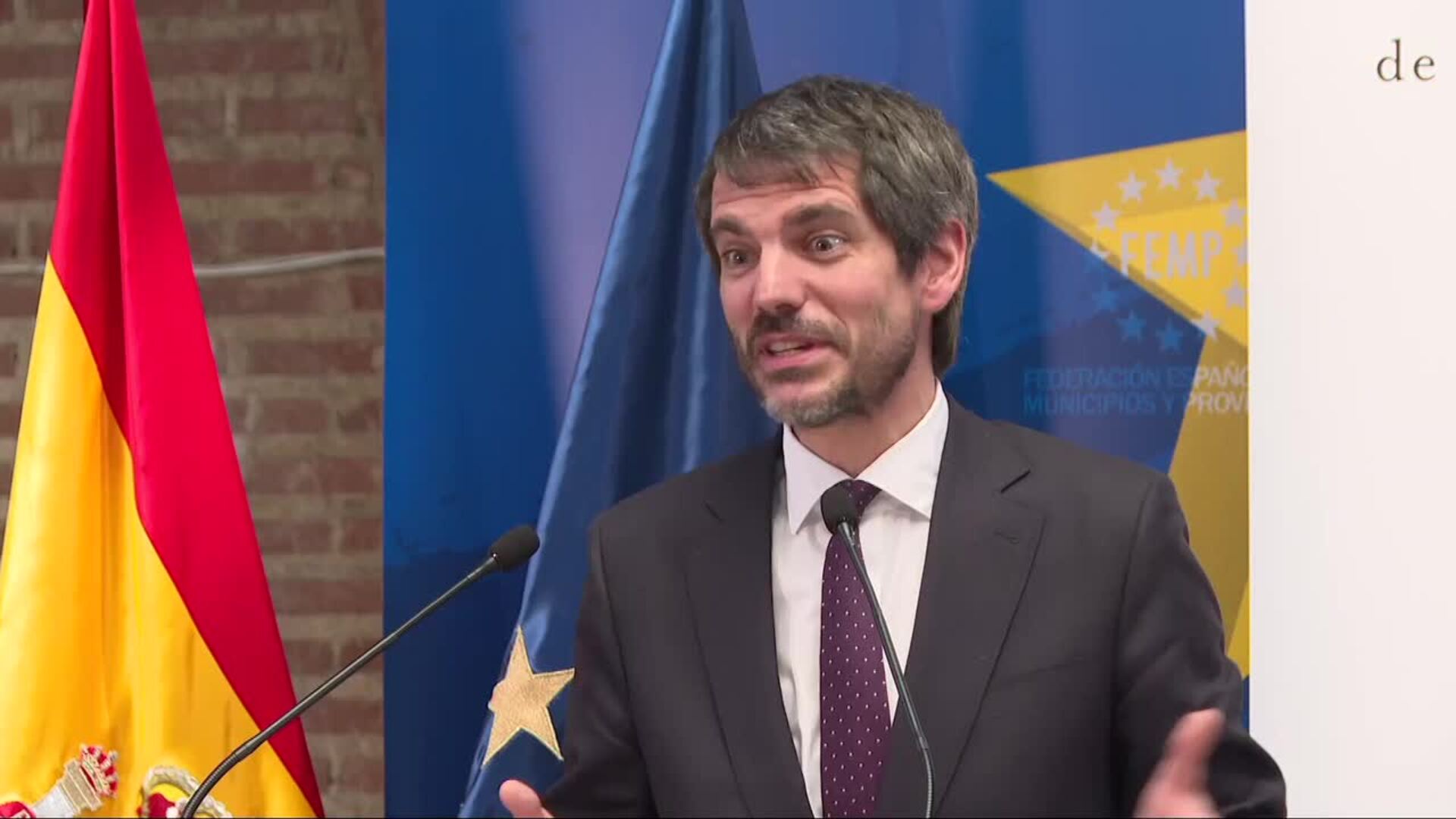 Urtasun reivindica el papel de las mujeres en el ecosistema del libro