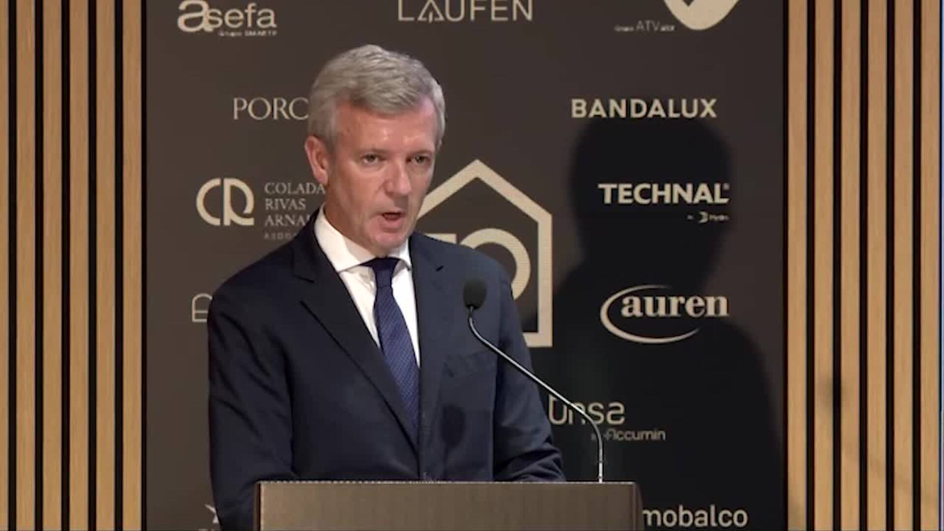 Rueda llama al sector de la construcción para alcanzar el reto de 10.000 viviendas