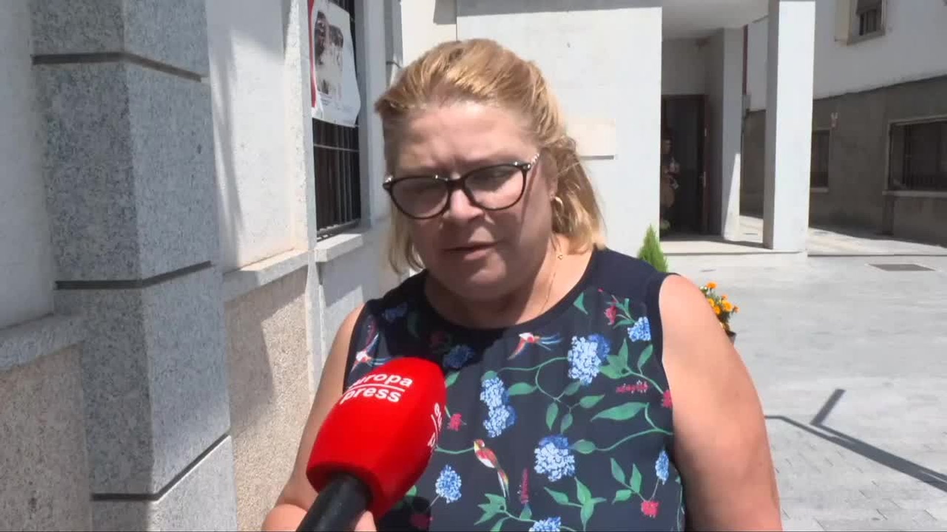 Vecinos de Colmenar del Arroyo regresan tras el incendio sin daños graves en las viviendas