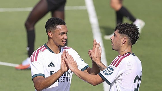 El extremeño Alexis Ciria, titular en un amistoso del primer equipo del Real Madrid