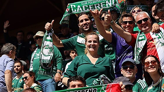 Los cuatro equipos extremeños de Primera RFEF ya conocen los horarios de la jornada inicial