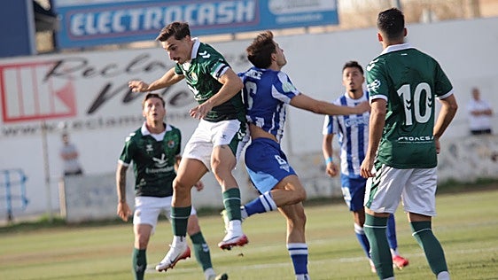 El Cacereño sube el telón ante un grande