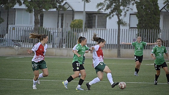 Sport y Cacereño afinan detalles para el debut liguero