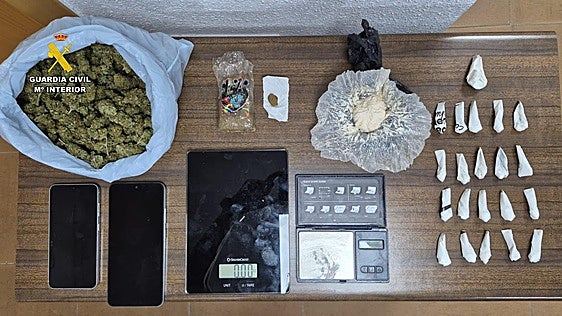 Detenidas tres personas y desarticulado un punto de venta de drogas en el norte de Cáceres