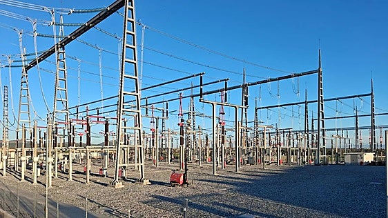 Acaban las obras de una de las subestaciones que llevarán electricidad al tren Mérida-Puertollano