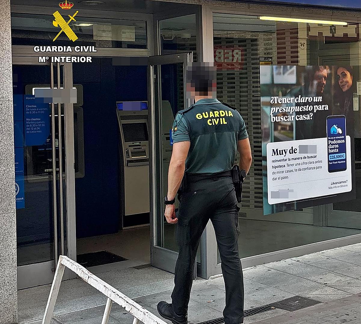 Investigan a un preso en Alicante por el robo de 1.000 euros a un anciano en un cajero de Montijo