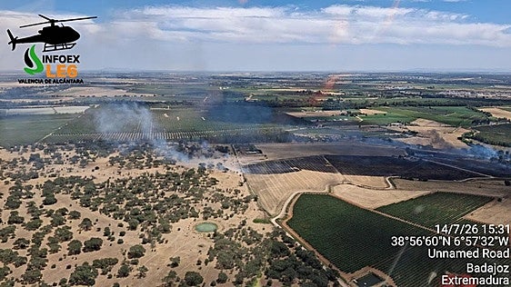 Un incendio forestal en Badajoz obliga a activar el nivel 1 de peligrosidad