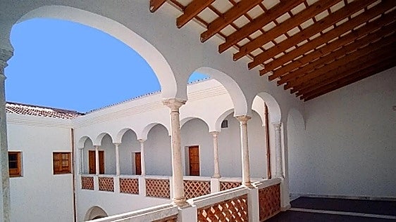El Museo Luis de Morales, a la espera de su reapertura tras adjudicar el contrato de vigilancia