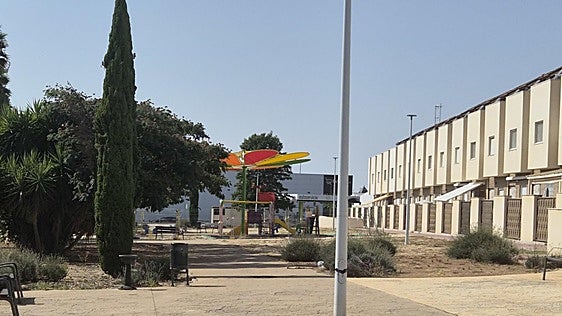 El Pleno del Ayuntamiento de Almendralejo aprueba la denominación 'Parque del Orgullo' para un espacio verde