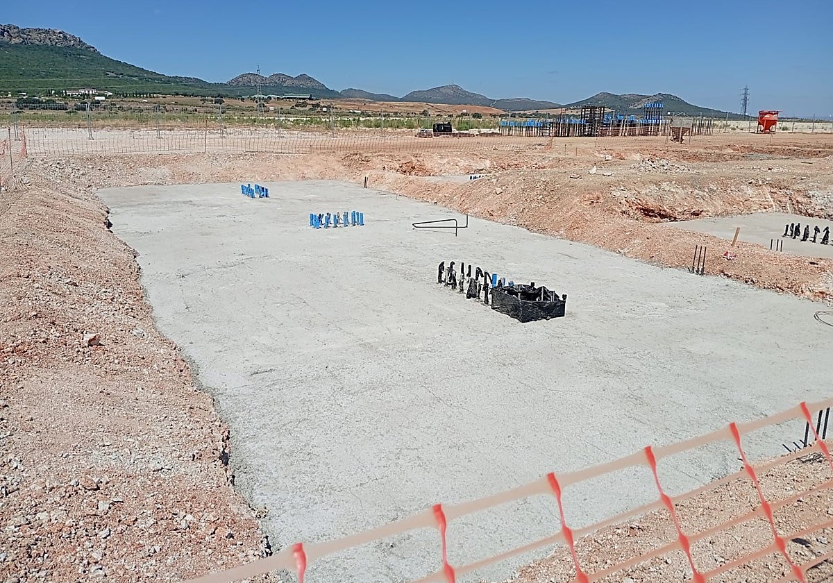 La fábrica de materiales para cátodos de Mérida inicia la instalación de sus sistemas eléctricos
