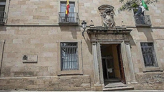 La estabilización de 126 plazas de técnicos de Empleo sigue pendiente del TSJEx