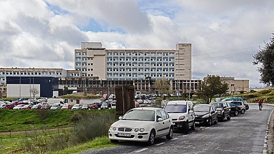 Herido grave un trabajador de 48 años tras caer desde el remolque de un camión en Alagón del Río