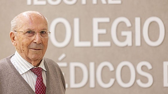 Muere a los 97 años Manuel Montero Arias, el médico colegiado más antiguo de la provincia de Cáceres